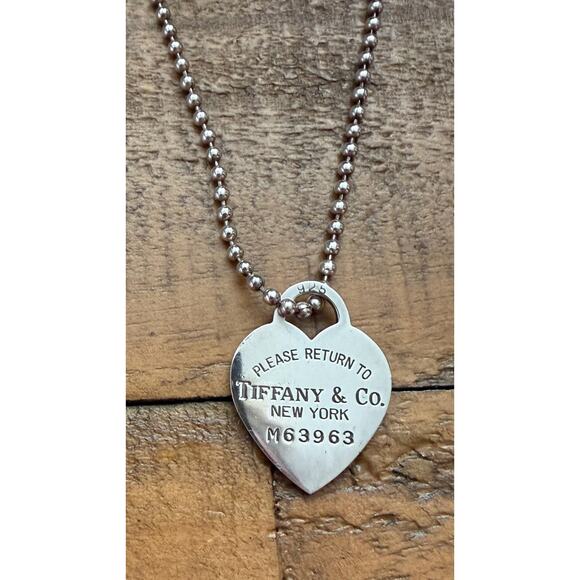 Tiffany & Co Return to Tiffany Large Heart Necklace 925 Silver Ball Chain 32 in - Picture 2 of 10